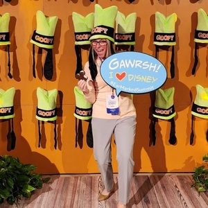 Meet your Posher, Christie